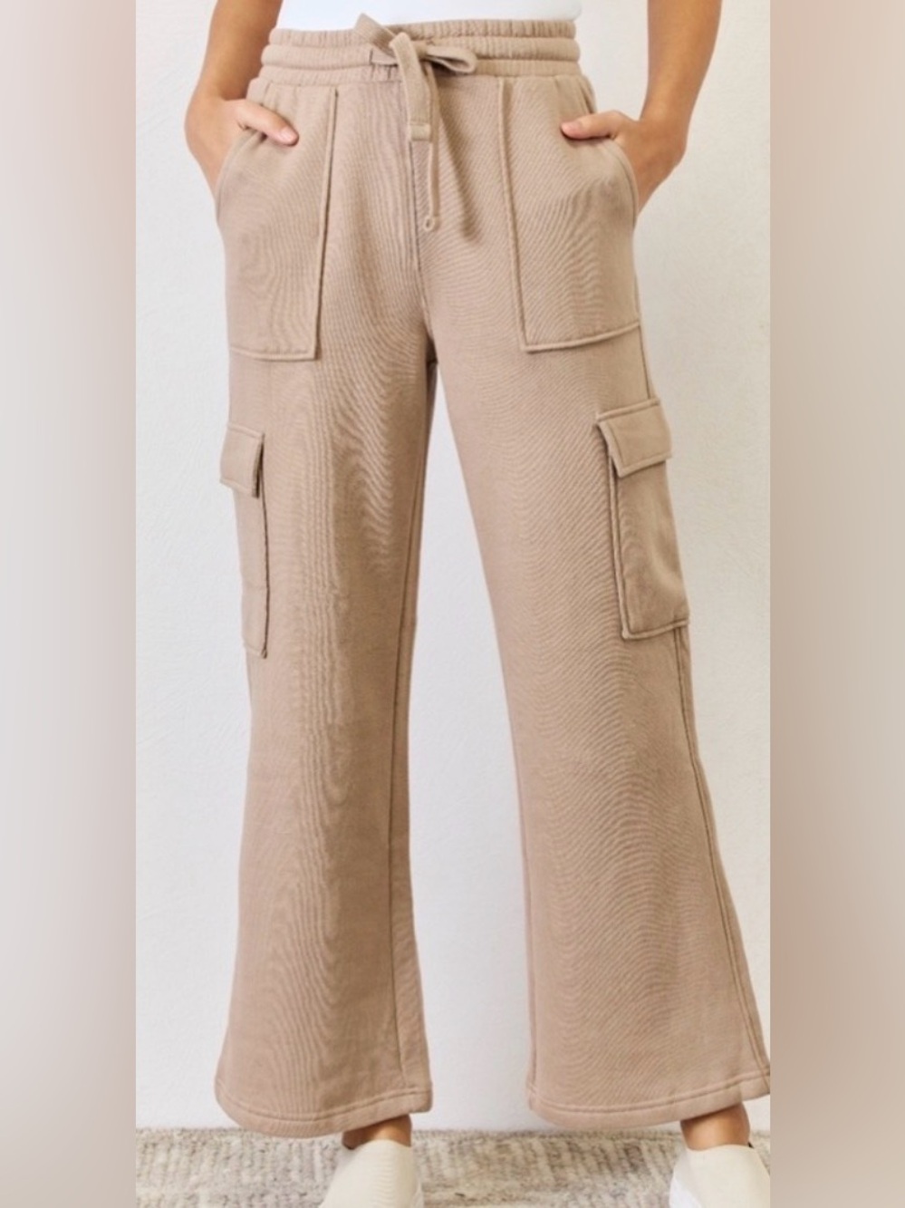 NWT Risen LA Women’s Tan Cozy Cargo Lounge Pants Wide Leg Soft Knit- Size M